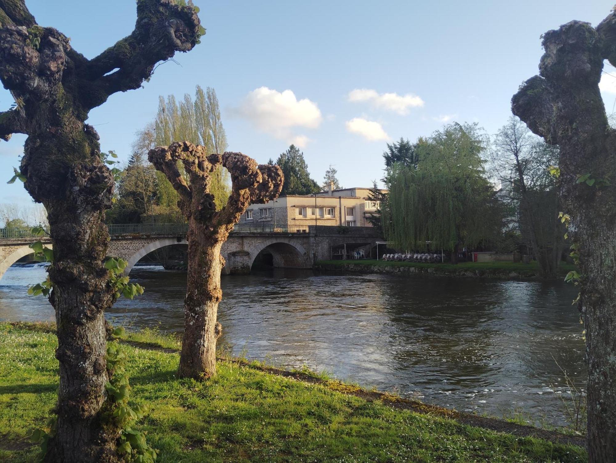 La Cabane Des Pecheurs Pont-d'Ouilly Exteriér fotografie